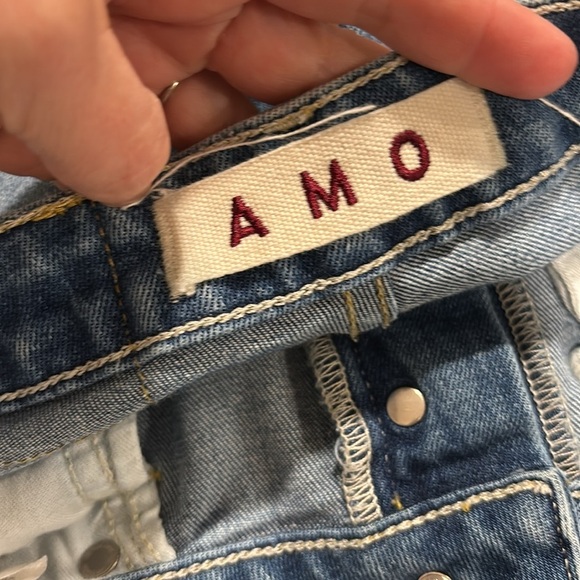 AMO Chloe Crop Girl Crush distressed buttonfly Jean size 26 - Picture 9 of 11